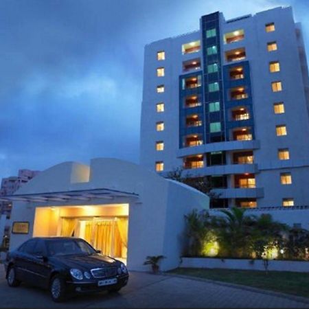 รอยัล ออร์คิด โกลเดน สวีท ปูเน่ Hotel ภายนอก รูปภาพ