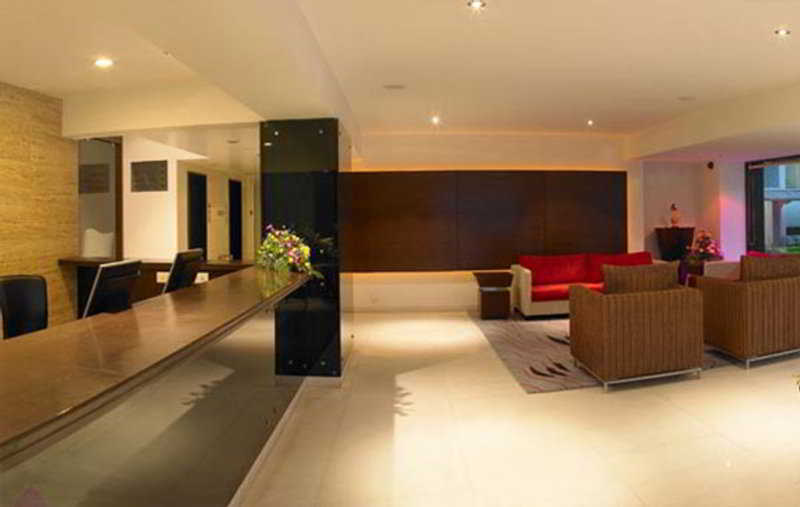 รอยัล ออร์คิด โกลเดน สวีท ปูเน่ Hotel ภายนอก รูปภาพ